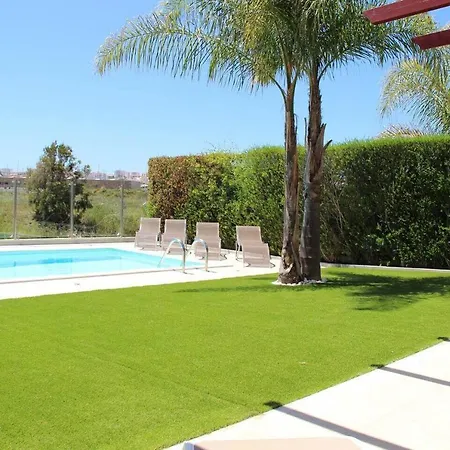 Apartamento Luxury Villa With Pool & Sea Views